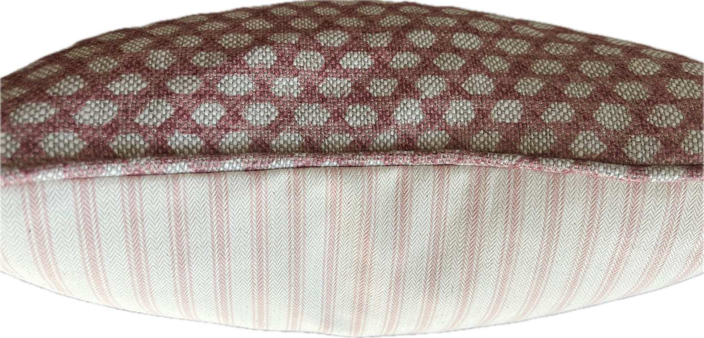 Fermoie Wicker Pink Piped Cushion