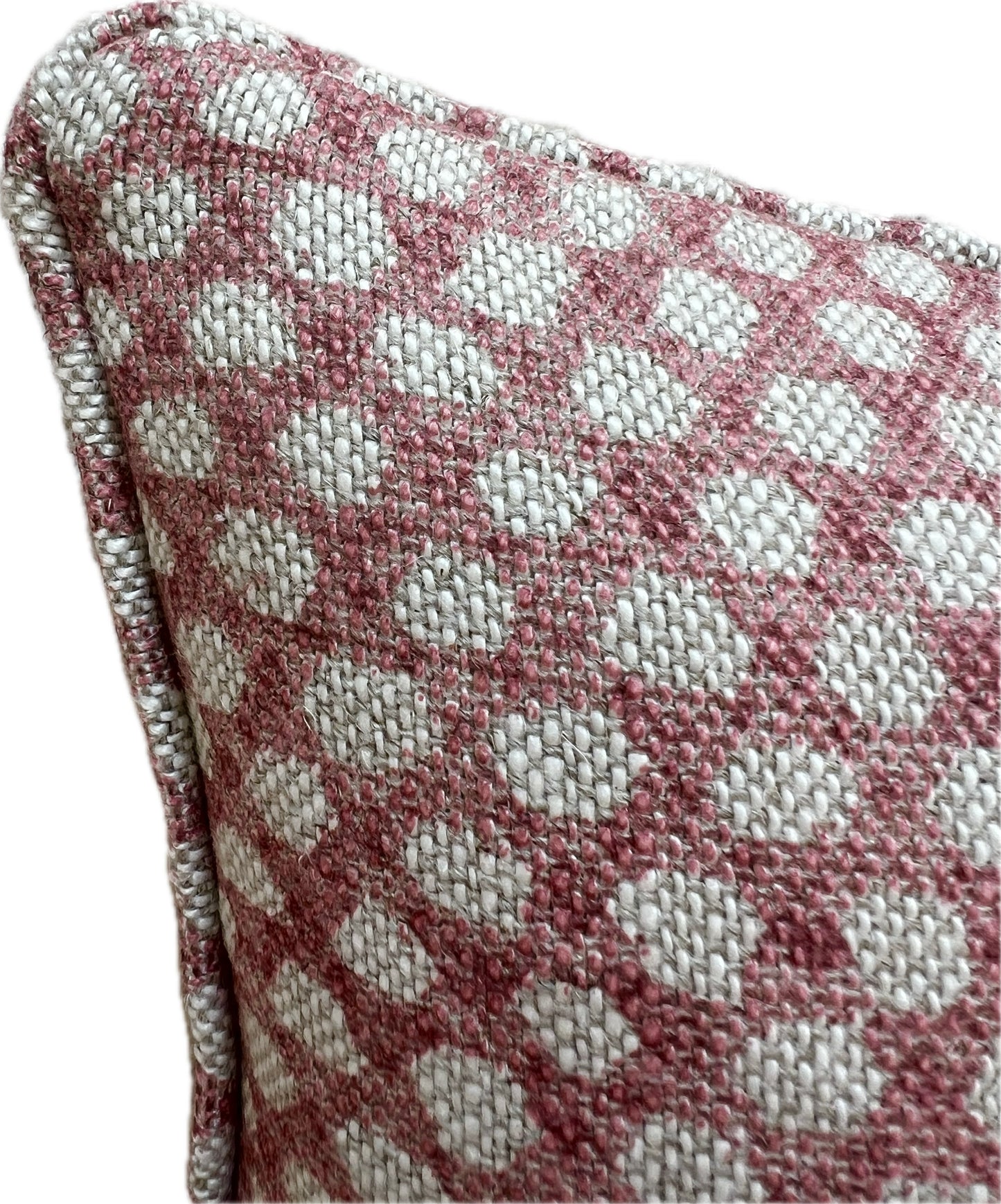 Fermoie Wicker Pink Piped Cushion