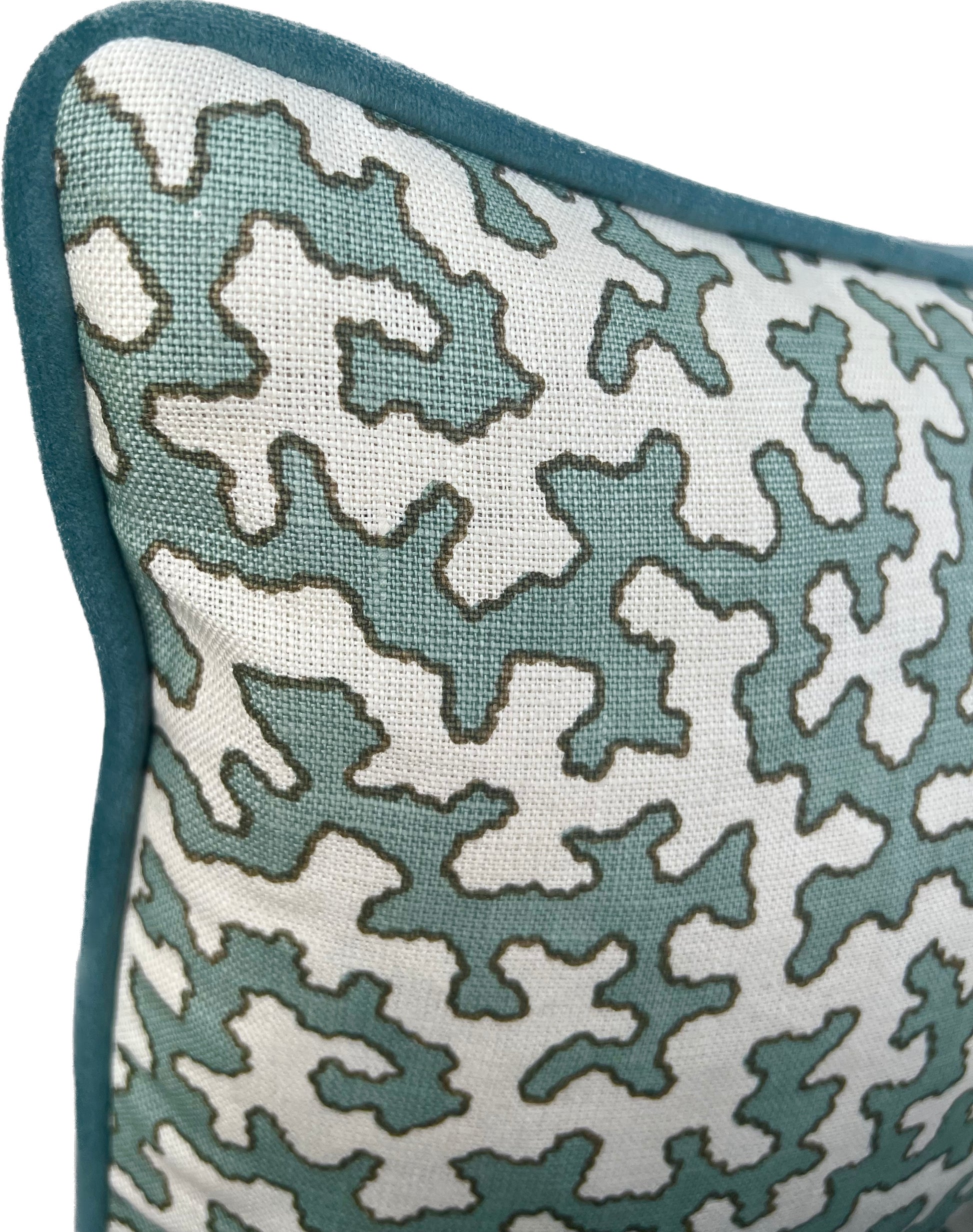 Colefax Fowler Cushions - Luxury cushions in Colefax Fowler Fabric (Aqua Squiggle) 