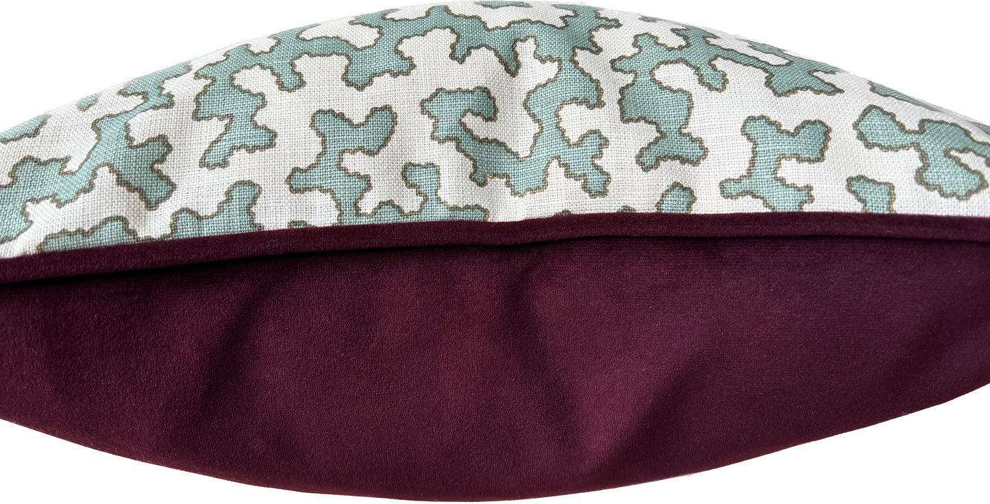 Colefax Fowler Cushions - Luxury cushions in Colefax Fowler Fabric (Aqua Squiggle) 