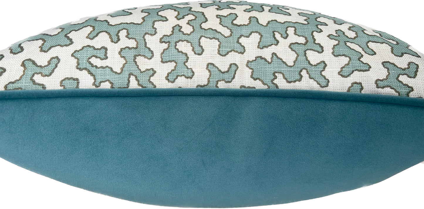 Colefax Fowler Cushions - Luxury cushions in Colefax Fowler Fabric (Aqua Squiggle) 