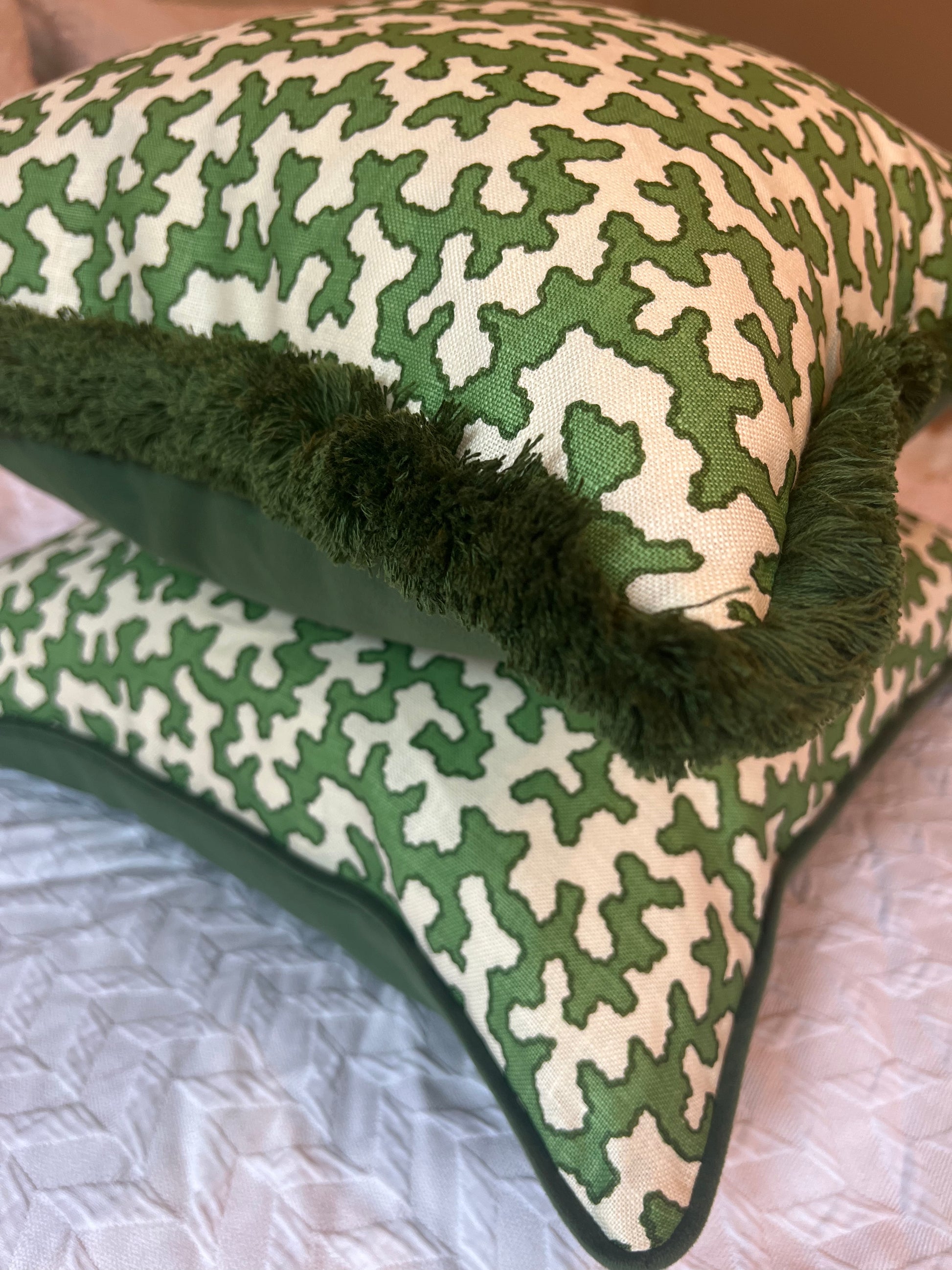 Colefax Fowler Cushions - Luxury cushions in Colefax Fowler Fabric (Green Squiggle) 