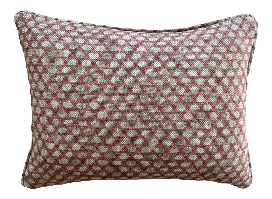 Fermoie Wicker Pink Piped Cushion