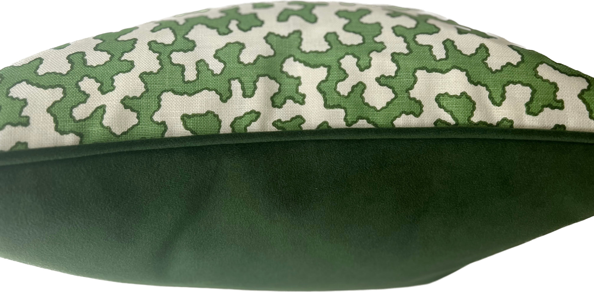 Colefax Fowler Cushions - Luxury cushions in Colefax Fowler Fabric (Green Squiggle) 