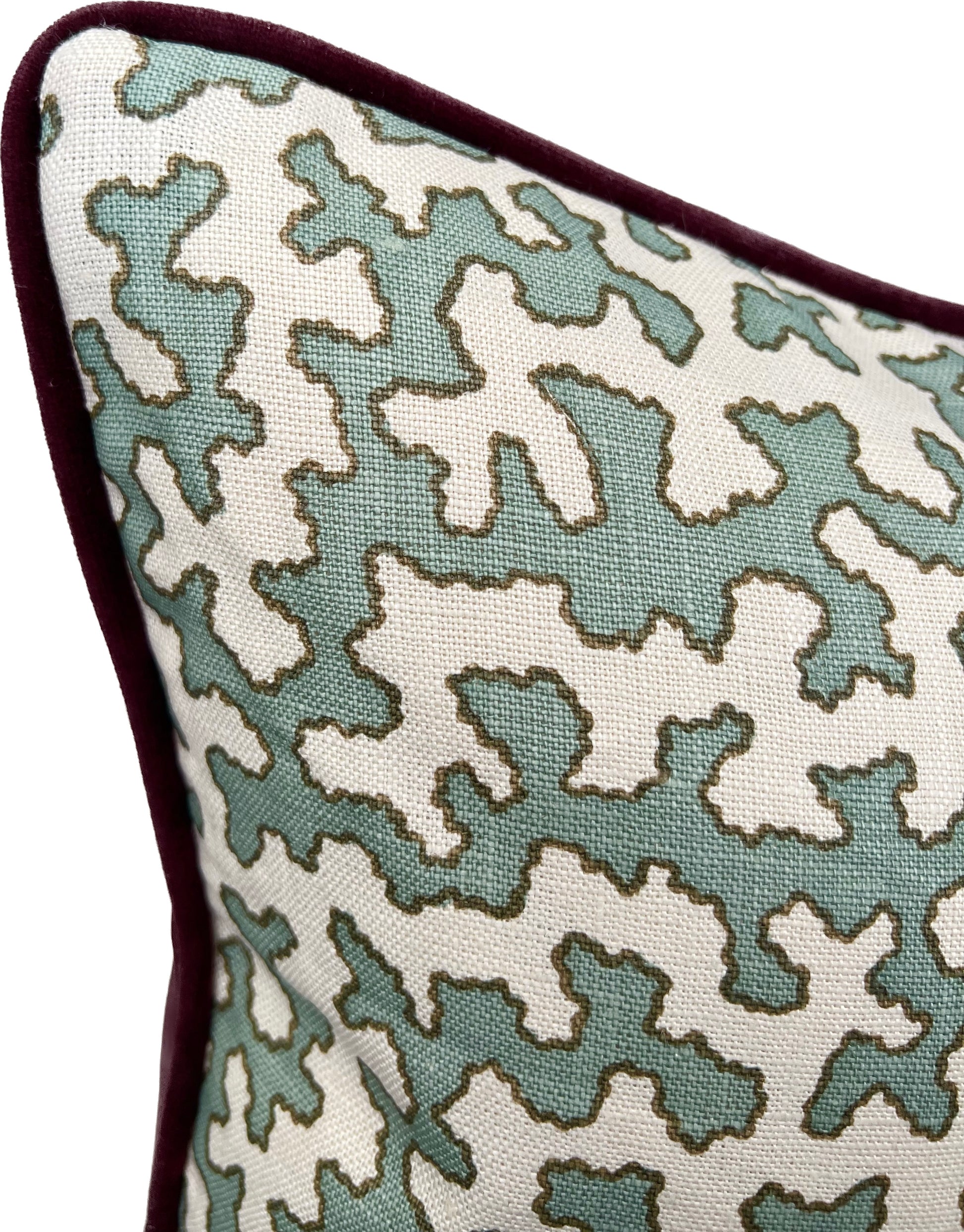 Colefax Fowler Cushions - Luxury cushions in Colefax Fowler Fabric (Aqua Squiggle) 